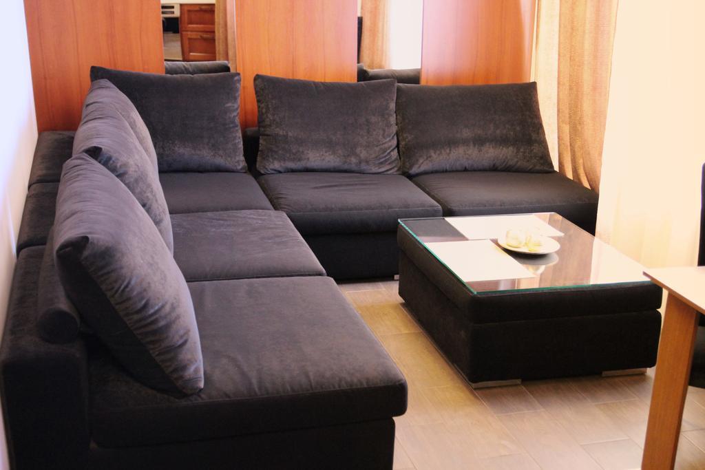 קייב Alexandra Apartments Industrial Bridge מראה חיצוני תמונה